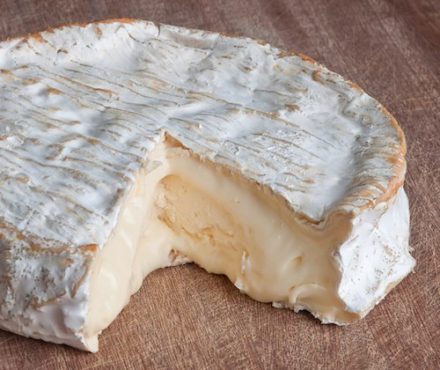 Le Coulommiers au lait cru, le Roi des fromages français