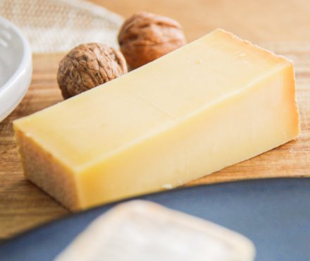 Tout savoir sur les fromages à pâte pressée